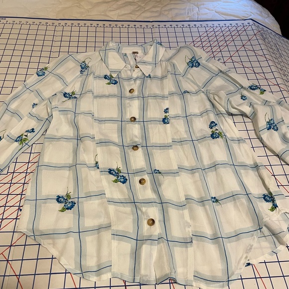 Fun Free People Spring blouse - Picture 8 of 9